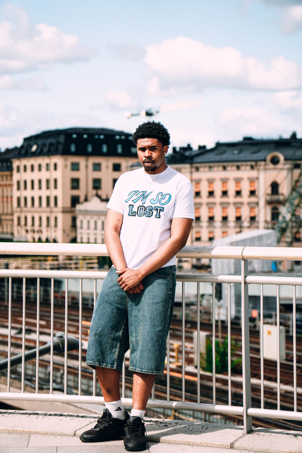 IM SO LOST TEE "UNIVERSITY BLUE"
